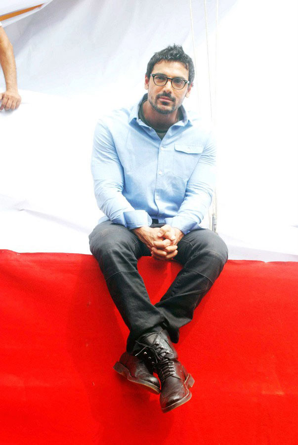John Abraham - Untitled Gallery | Picture 17476